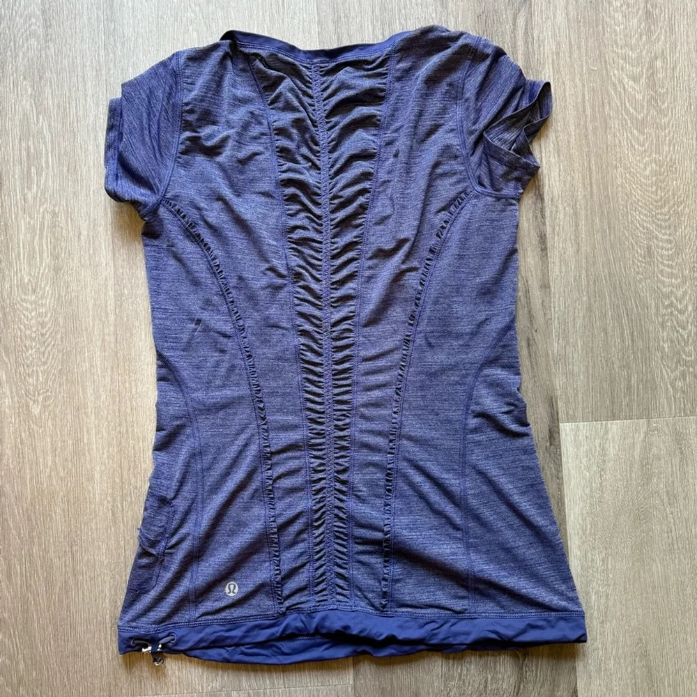 Lululemon Athletica Blue Fitted Ruched T-Shirt